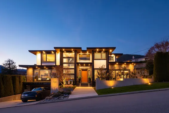 908 Beaconsfield Road, North Vancouver