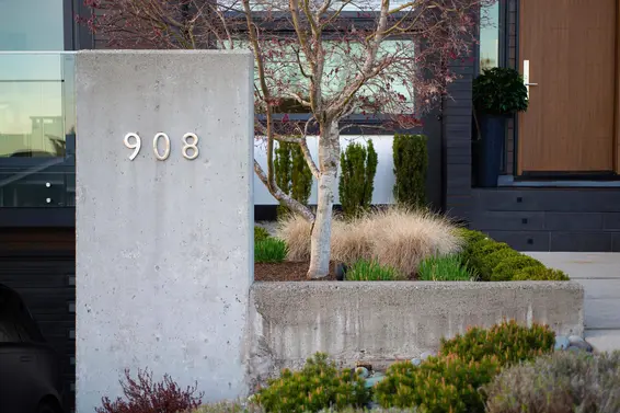 908 Beaconsfield Road, North Vancouver For Sale - image 2