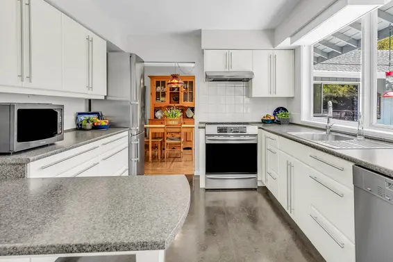 72 Glengarry Crescent, West Vancouver For Sale - image 4