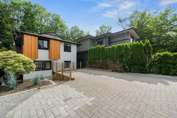 1430 Draycott Road, North Vancouver For Sale - image 2