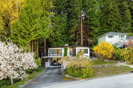 868 Prospect Avenue, North Vancouver