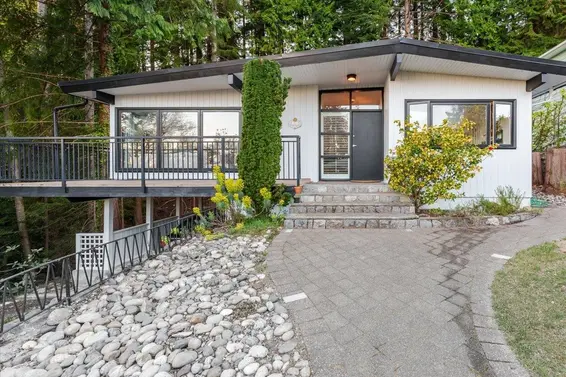 868 Prospect Avenue, North Vancouver For Sale - image 2