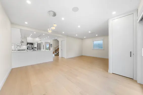 462 West 14th Street, North Vancouver For Sale - image 14