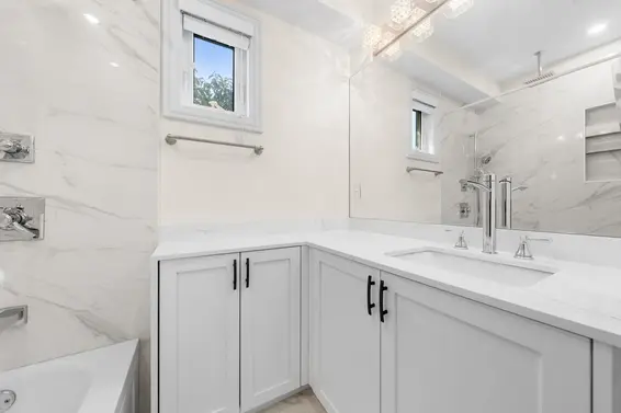 462 West 14th Street, North Vancouver For Sale - image 30