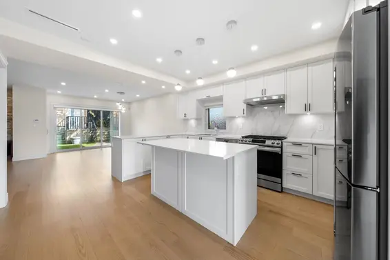 462 West 14th Street, North Vancouver For Sale - image 8