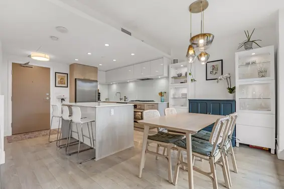611 680 Seylynn Crescent, North Vancouver