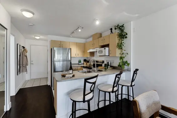 323 332 Lonsdale Avenue, North Vancouver For Sale - image 13