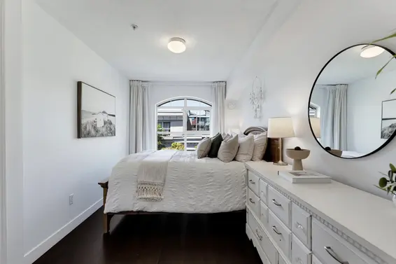 323 332 Lonsdale Avenue, North Vancouver For Sale - image 17