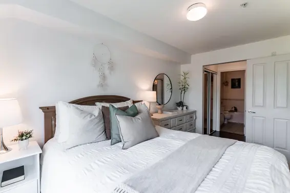 323 332 Lonsdale Avenue, North Vancouver For Sale - image 18