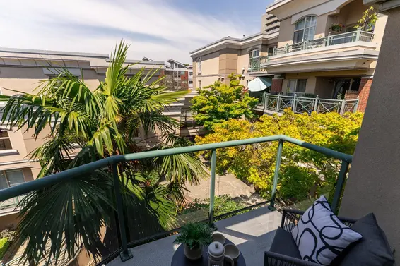 323 332 Lonsdale Avenue, North Vancouver For Sale - image 26