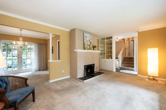 1057 Montroyal Boulevard, North Vancouver For Sale - image 10