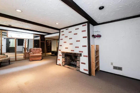 1057 Montroyal Boulevard, North Vancouver For Sale - image 24