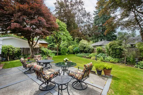 1057 Montroyal Boulevard, North Vancouver For Sale - image 6