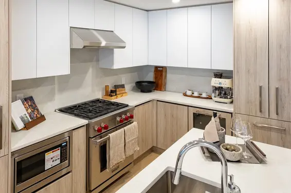 TH2 423 6th Street, West Vancouver For Sale - image 4