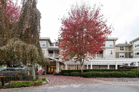 202 960 Lynn Valley Road, North Vancouver For Sale - image 3