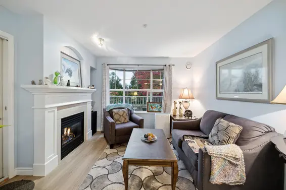 202 960 Lynn Valley Road, North Vancouver For Sale - image 6