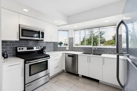 303 131 West 20th Street, North Vancouver For Sale - image 14