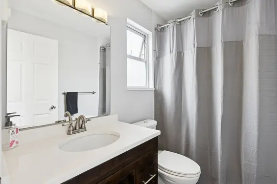 303 131 West 20th Street, North Vancouver For Sale - image 20