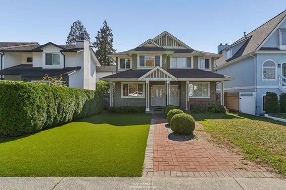 247 East 19th Street, North Vancouver For Sale - image 1