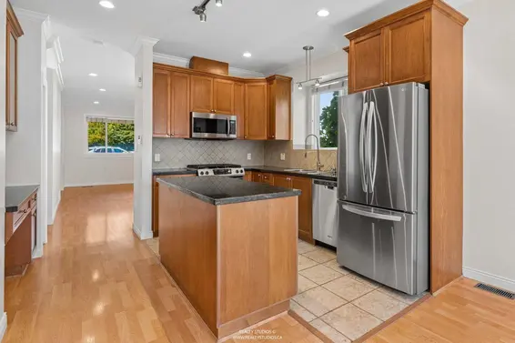 247 East 19th Street, North Vancouver For Sale - image 16