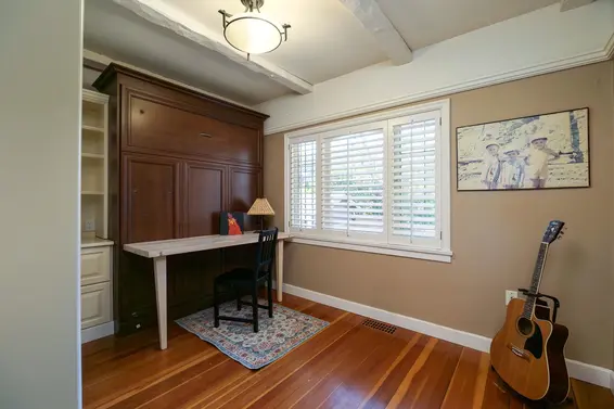 2308 Inglewood Avenue, West Vancouver For Sale - image 11