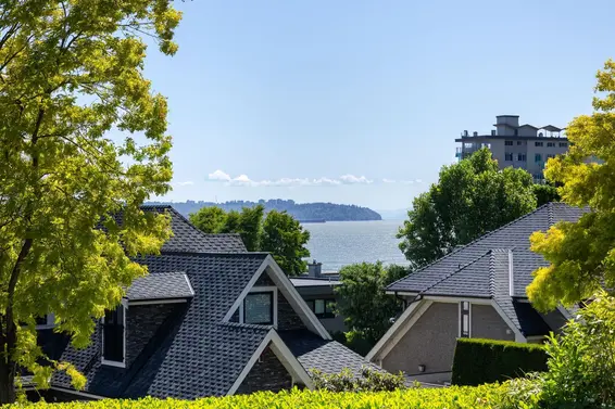 2308 Inglewood Avenue, West Vancouver For Sale - image 18