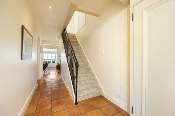 2308 Inglewood Avenue, West Vancouver For Sale - image 23