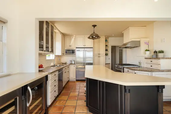 2308 Inglewood Avenue, West Vancouver For Sale - image 6