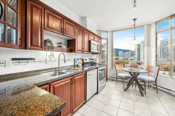 1201 160 West Keith Road, North Vancouver For Sale - image 10