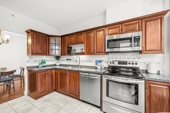 1201 160 West Keith Road, North Vancouver For Sale - image 11