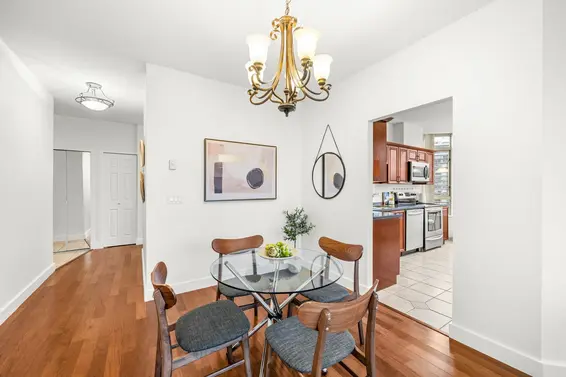 1201 160 West Keith Road, North Vancouver For Sale - image 8