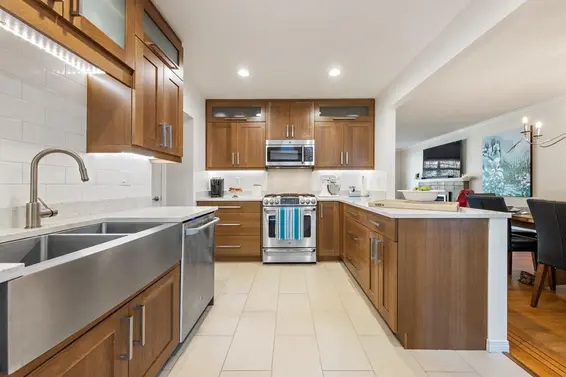 4011 Hillcrest Avenue, North Vancouver For Sale - image 10