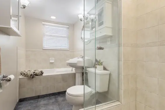 4011 Hillcrest Avenue, North Vancouver For Sale - image 20