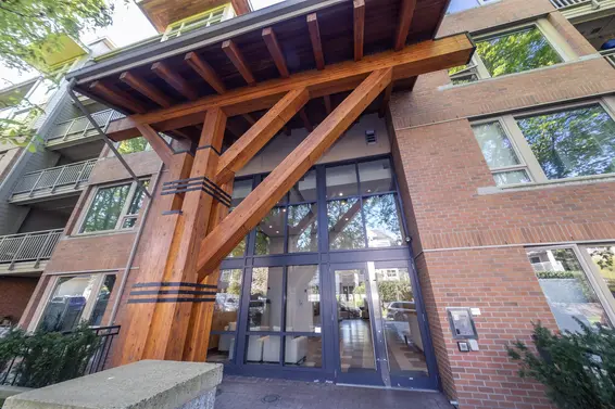 518 119 West 22nd Street, North Vancouver