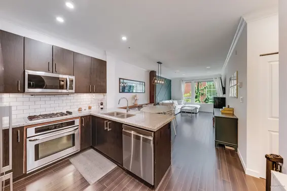 319 119 West 22nd Street, North Vancouver For Sale - image 11