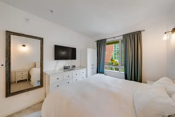319 119 West 22nd Street, North Vancouver For Sale - image 13