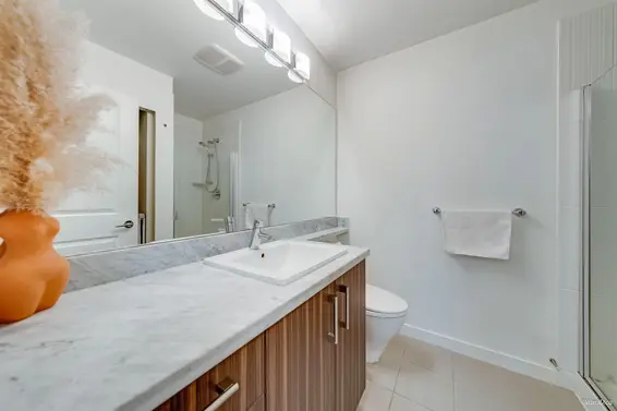 319 119 West 22nd Street, North Vancouver For Sale - image 17