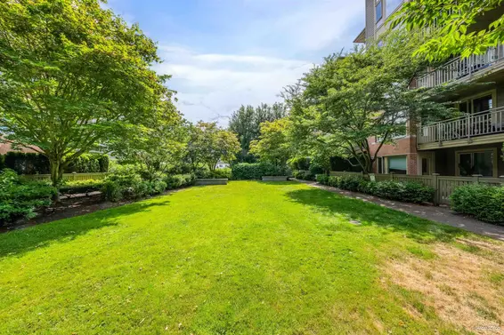 319 119 West 22nd Street, North Vancouver For Sale - image 22