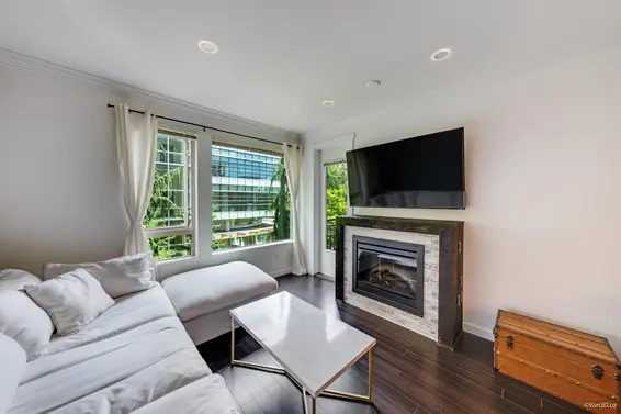 319 119 West 22nd Street, North Vancouver For Sale - image 4