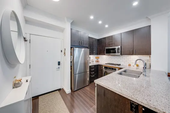 319 119 West 22nd Street, North Vancouver For Sale - image 6