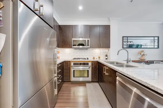 319 119 West 22nd Street, North Vancouver For Sale - image 9