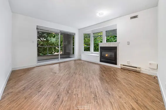 303 123 East 6th Street, North Vancouver