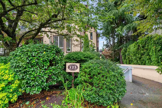 303 123 East 6th Street, North Vancouver For Sale - image 32