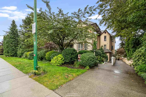 303 123 East 6th Street, North Vancouver For Sale - image 33