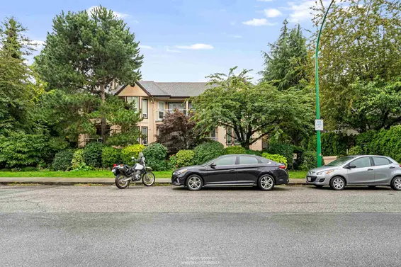 303 123 East 6th Street, North Vancouver For Sale - image 34