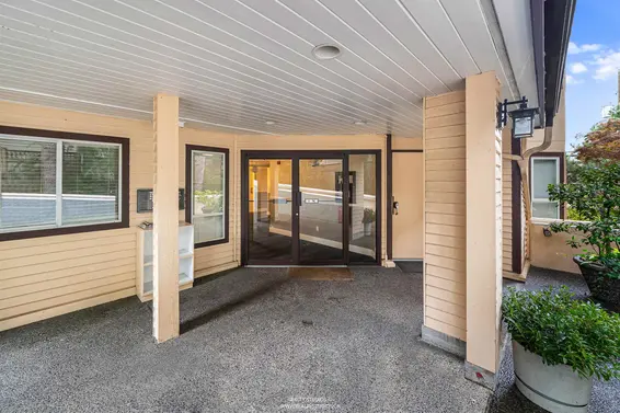 303 123 East 6th Street, North Vancouver For Sale - image 36