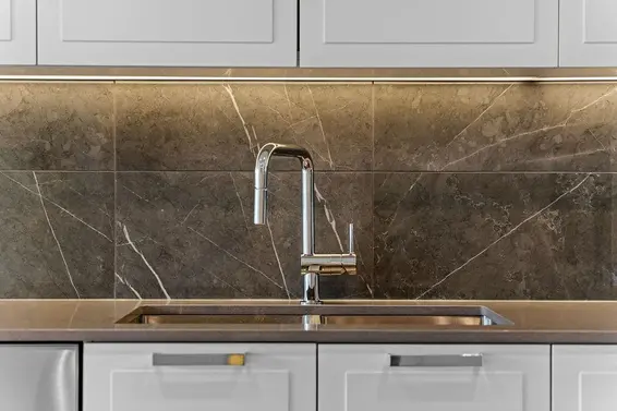 1308 1471 Hunter Street, North Vancouver For Sale - image 4