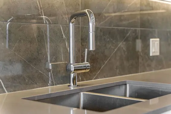 1308 1471 Hunter Street, North Vancouver For Sale - image 5