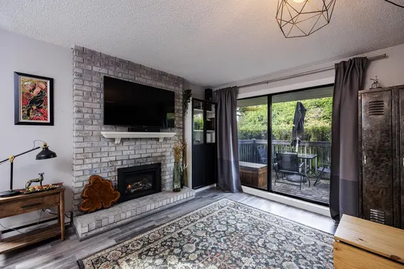 3132 Lonsdale Avenue, North Vancouver For Sale - image 3