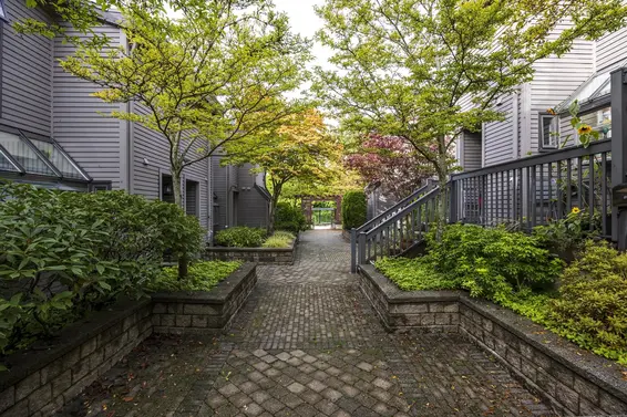 3132 Lonsdale Avenue, North Vancouver For Sale - image 37